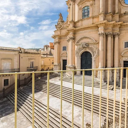Appartamenti Vista Duomo - Ibla - Pomelia Ragusa Esterno foto